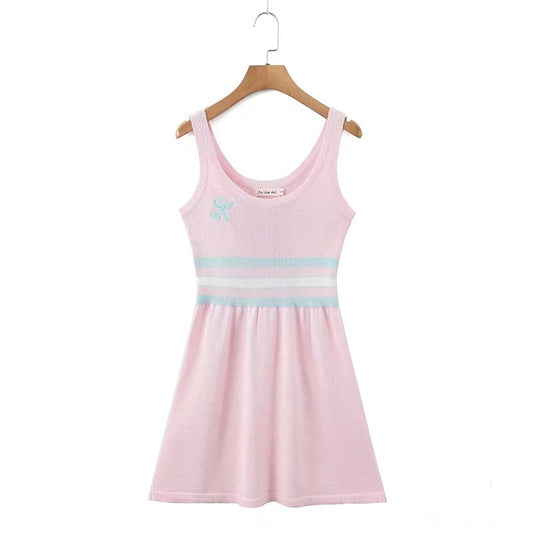 2022 early autumn European and American style ZAU fashion outfit pink gentle style suspender skirt high elastic short knitted dress