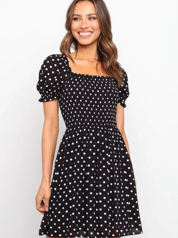 Short sleeved square neck dot printed sexy dress